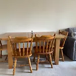 2 Bedroom Modern Salford Apartment