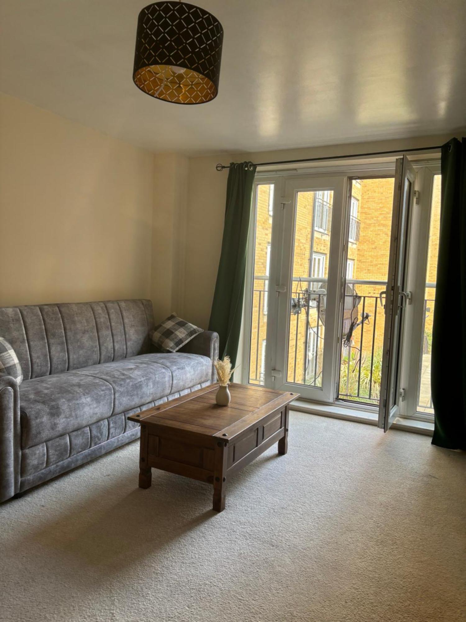 2 Bedroom Modern Salford